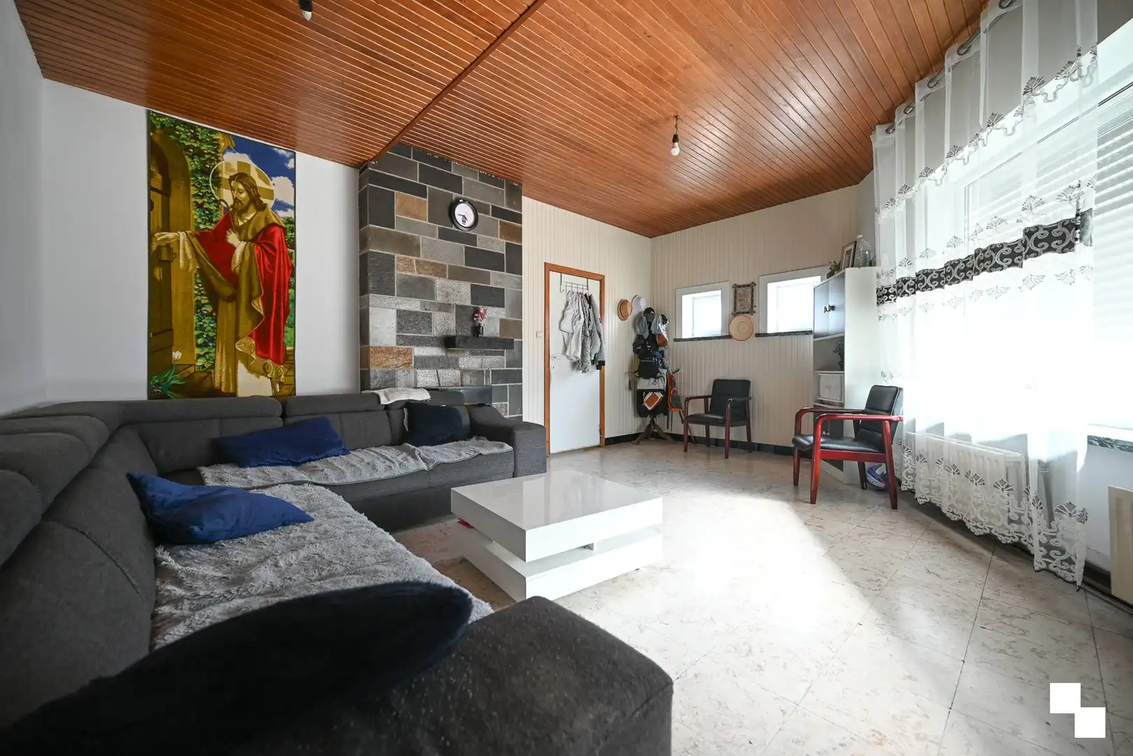 Verhuurde woning met loods te Izegem foto 3