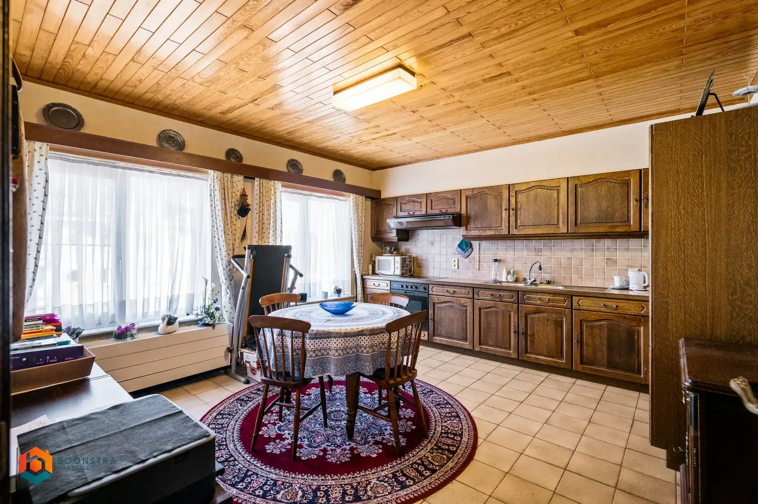 Ruim 3 slpkr app met garagebox foto 7