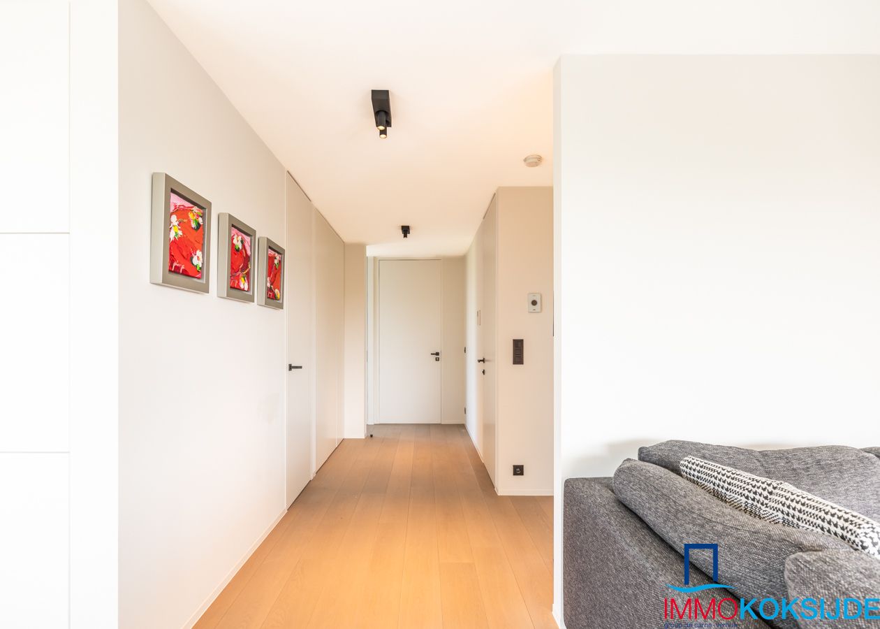 Exclusief penthouse met 2 slaapkamers en ruim terras in moderne residentie foto 22
