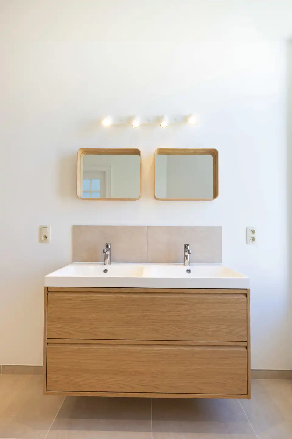 Volledig gerenoveerd appartement met 2 slaapkamers  foto 13