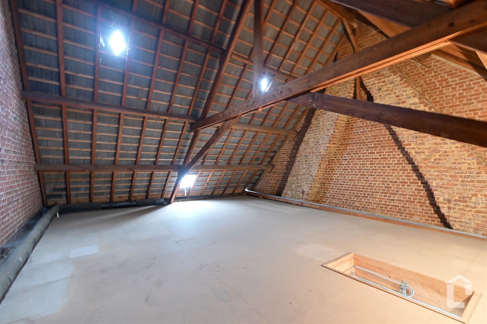 Te renoveren woning met veel potentieel nabij Zottegem foto 14