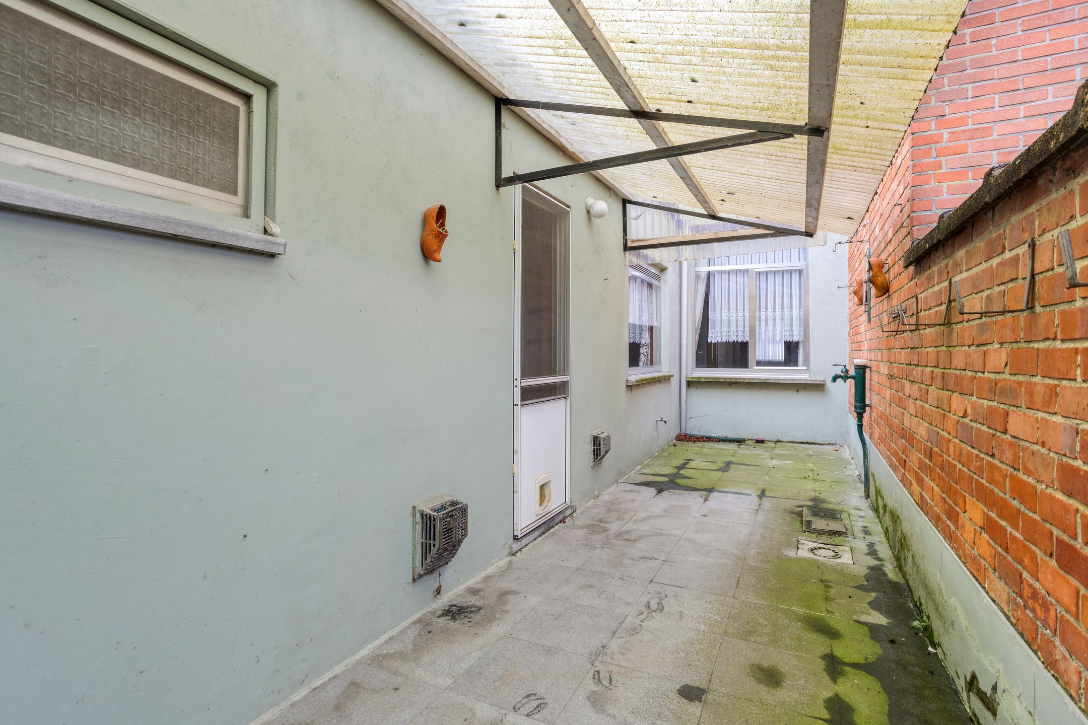 Charmante te renoveren woning met tuin en optionele garage foto 26
