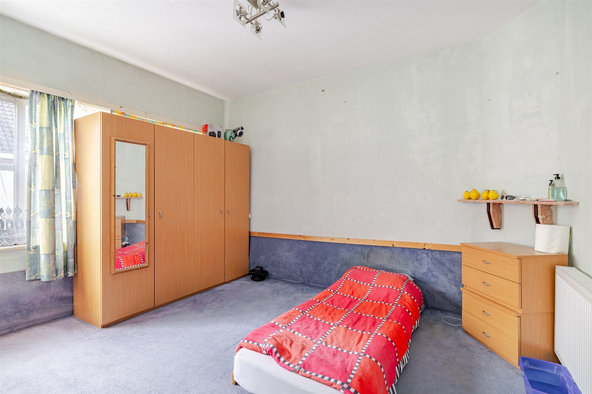Renovatieproject bestaande uit 3 appartementen + 1 huis + 8 garageboxen foto 19