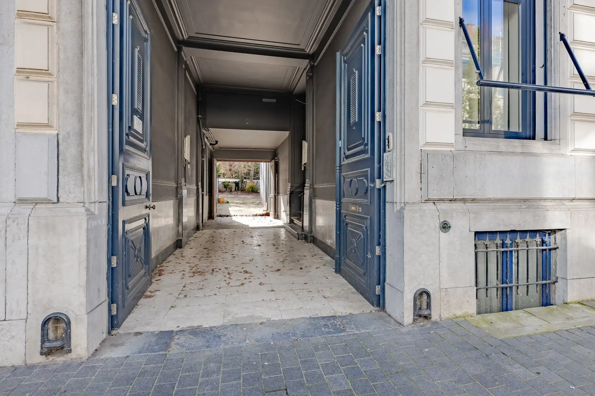 Uniek en uitzonderlijk ruim herenhuis op toplocatie in Aalst  foto 8