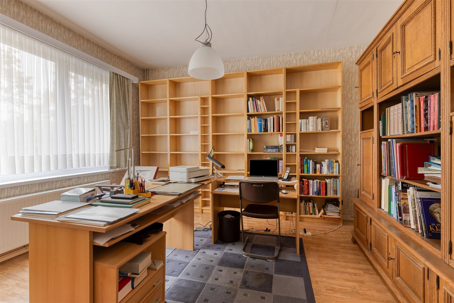 Ruime gezinswoning met 8 a 9 slaapkamers, een riante tuin en een prachtig uitzicht op weiland. foto 21