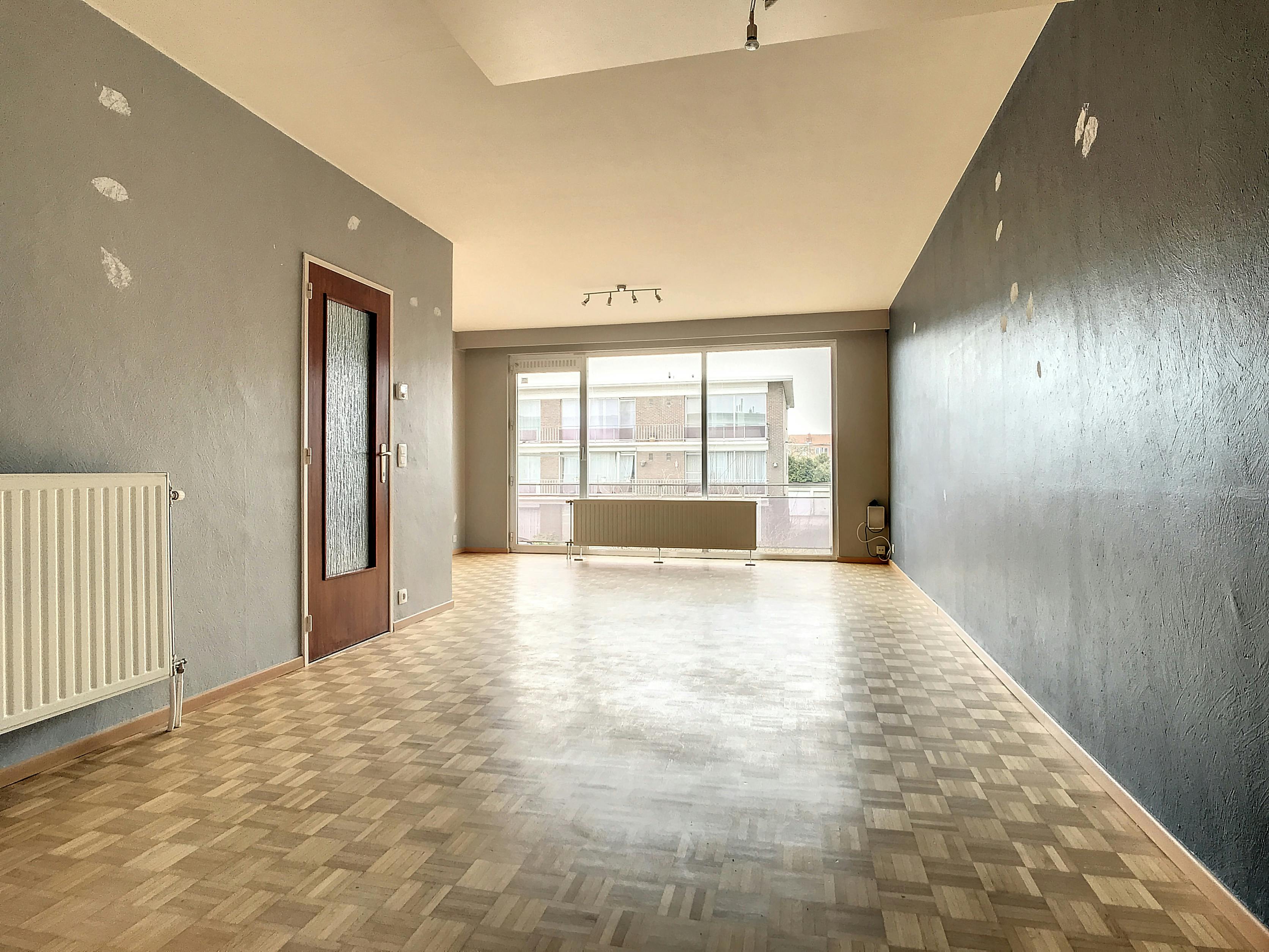 Twee slaapkamer appartement nabij het centrum van Zwijndrecht foto 2