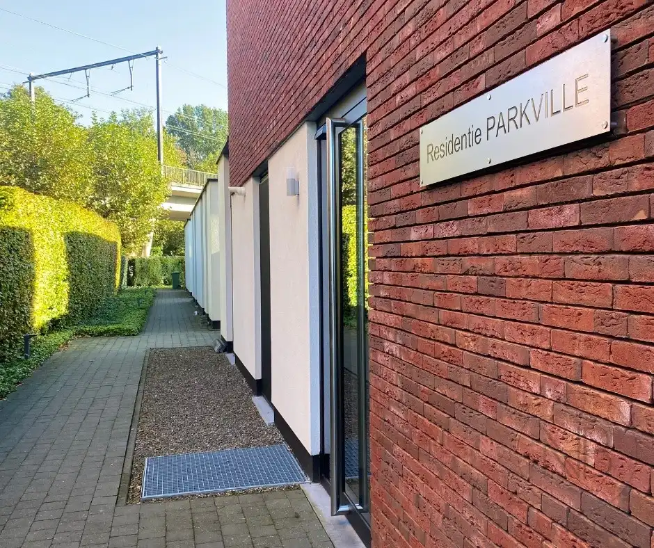 ONDERGRONDSE AUTOSTAANPLAATS STADSRAND HASSELT foto 3