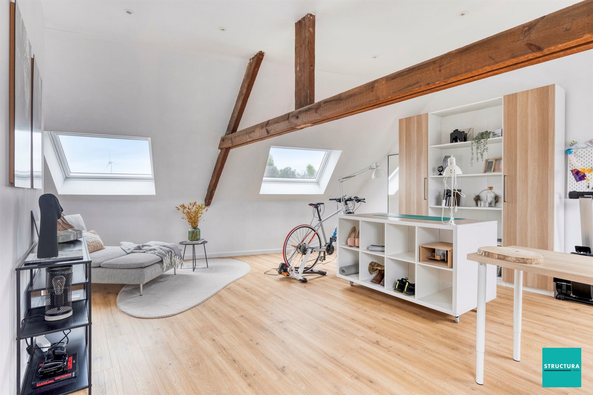 Ruime 4-SLK Woning in Denderhoutem, 235m² Woonopp. foto 19