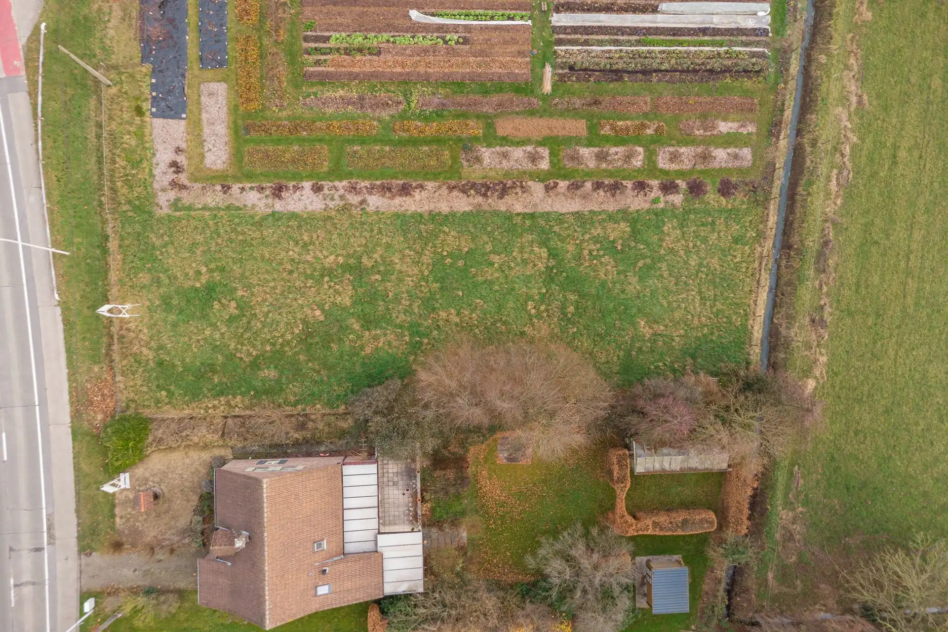 Perceel villagrond van 1083m2 & ZUID-tuin foto 9