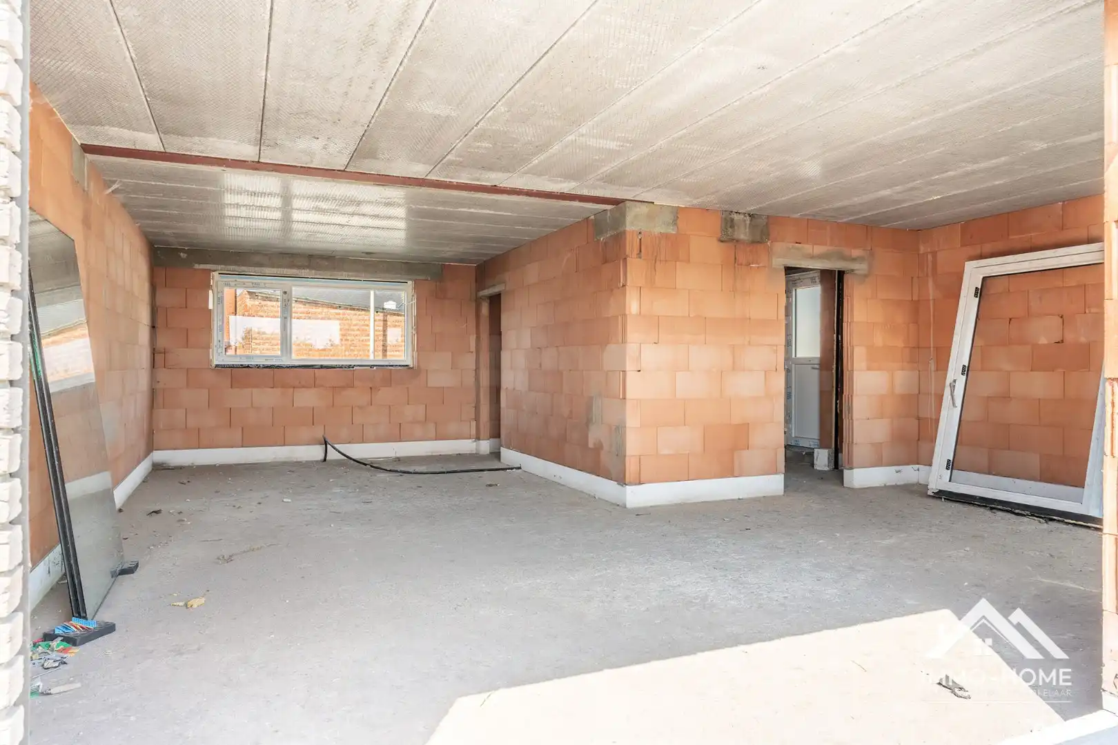 HOB casco woning met héél veel potentieel foto 11