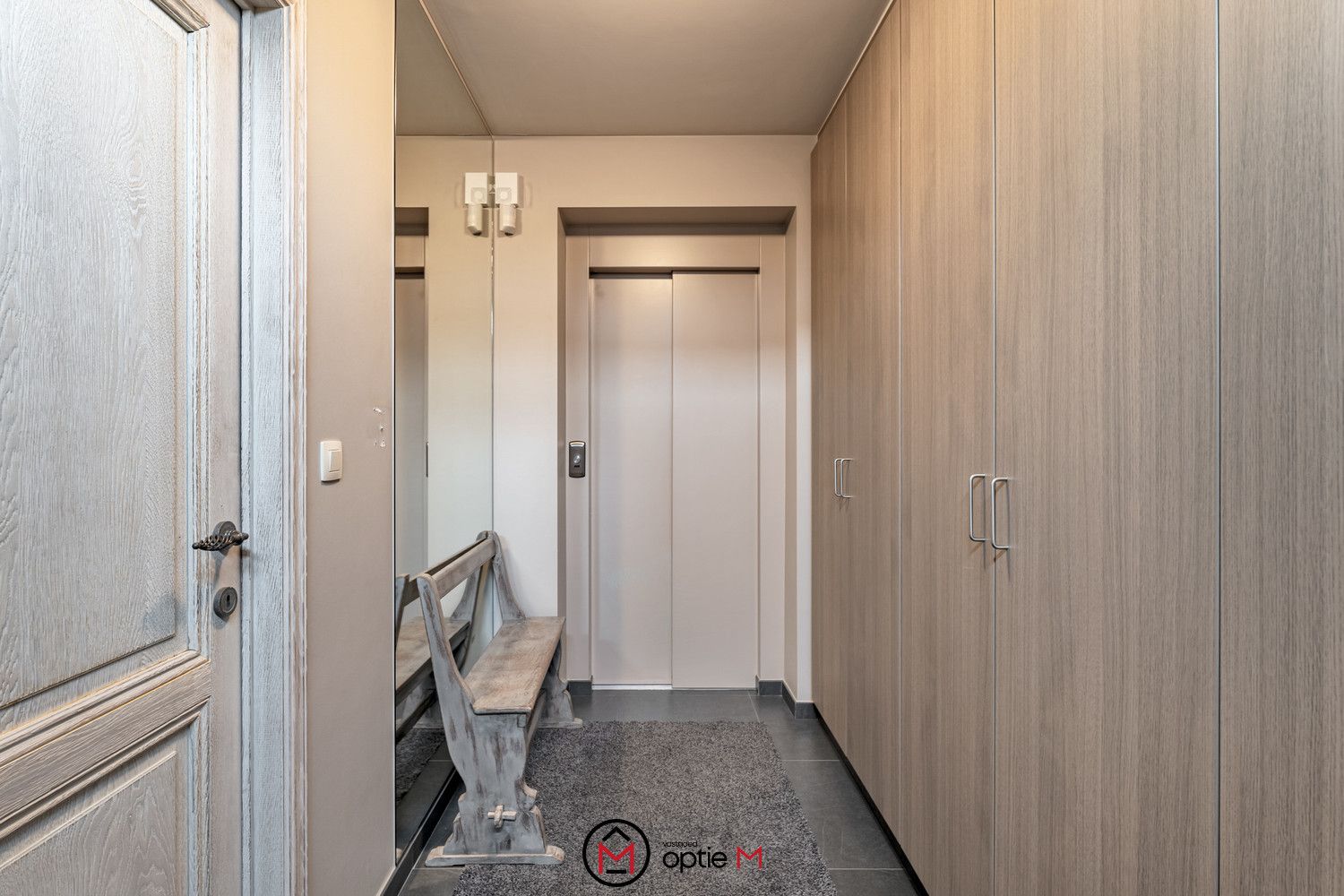 Gebouw met 3 appartementen, 2 kantoren & werkplaats in Bilzen foto 48