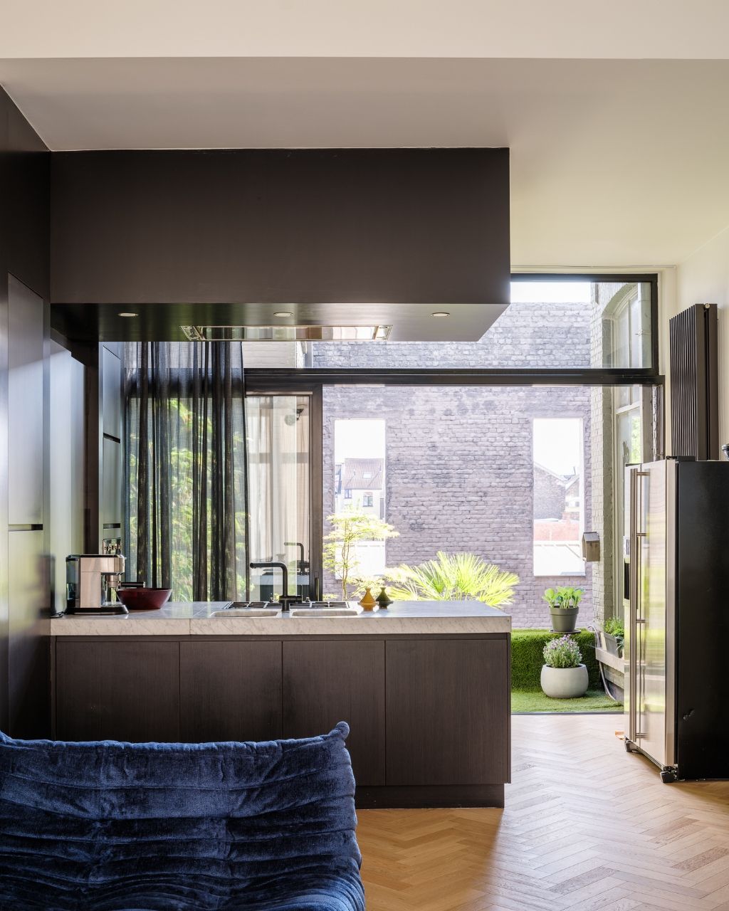 Bijzondere ‘Fin de siècle’ herenwoning, rustig gelegen nabij Dok-Noord. foto 5