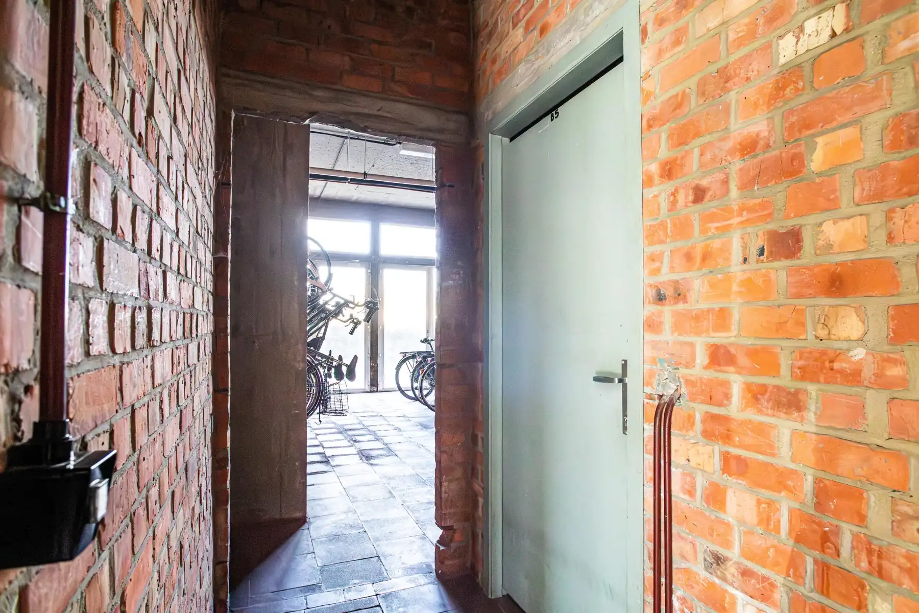 Ruim 3-slaapkamerappartement met potentieel foto 18