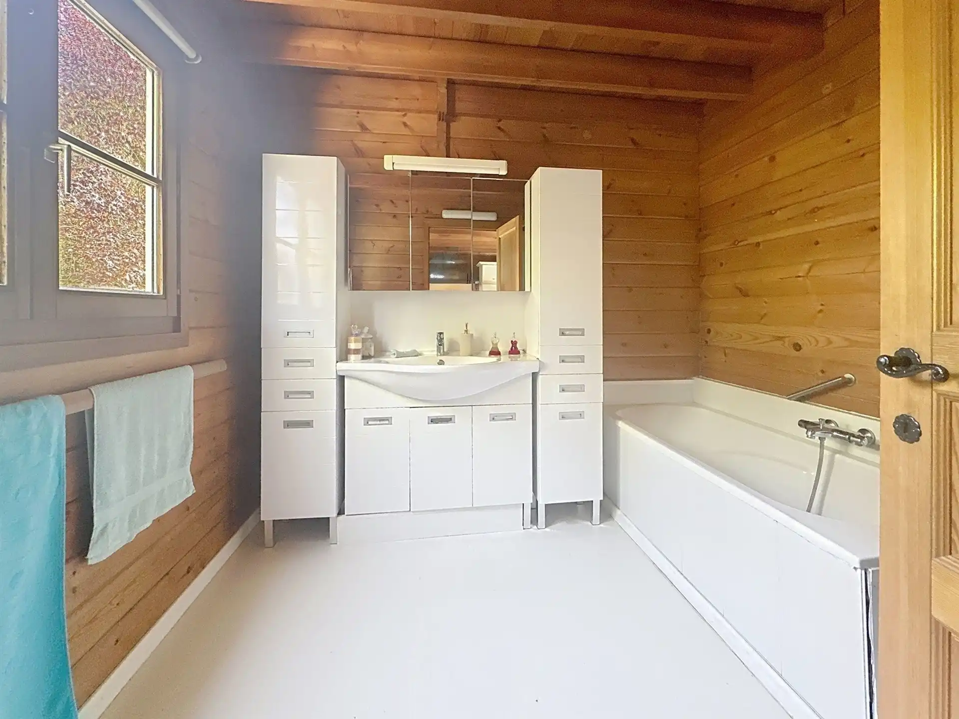 Instapklare vakantiewoning met garage op perceel van 938 m² foto 11