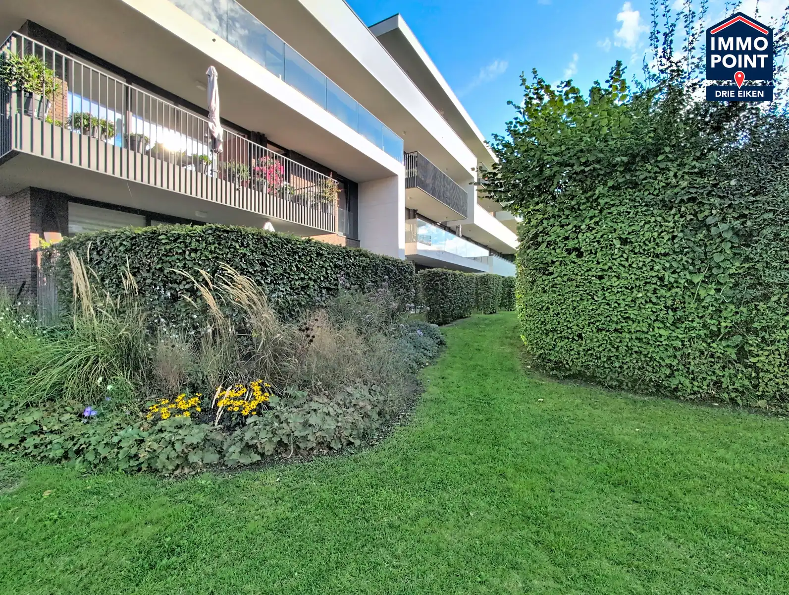 INSTAPKLAAR APPARTEMENT MET 2 SLPKS, TERRAS & AUTOPLAATS foto 9