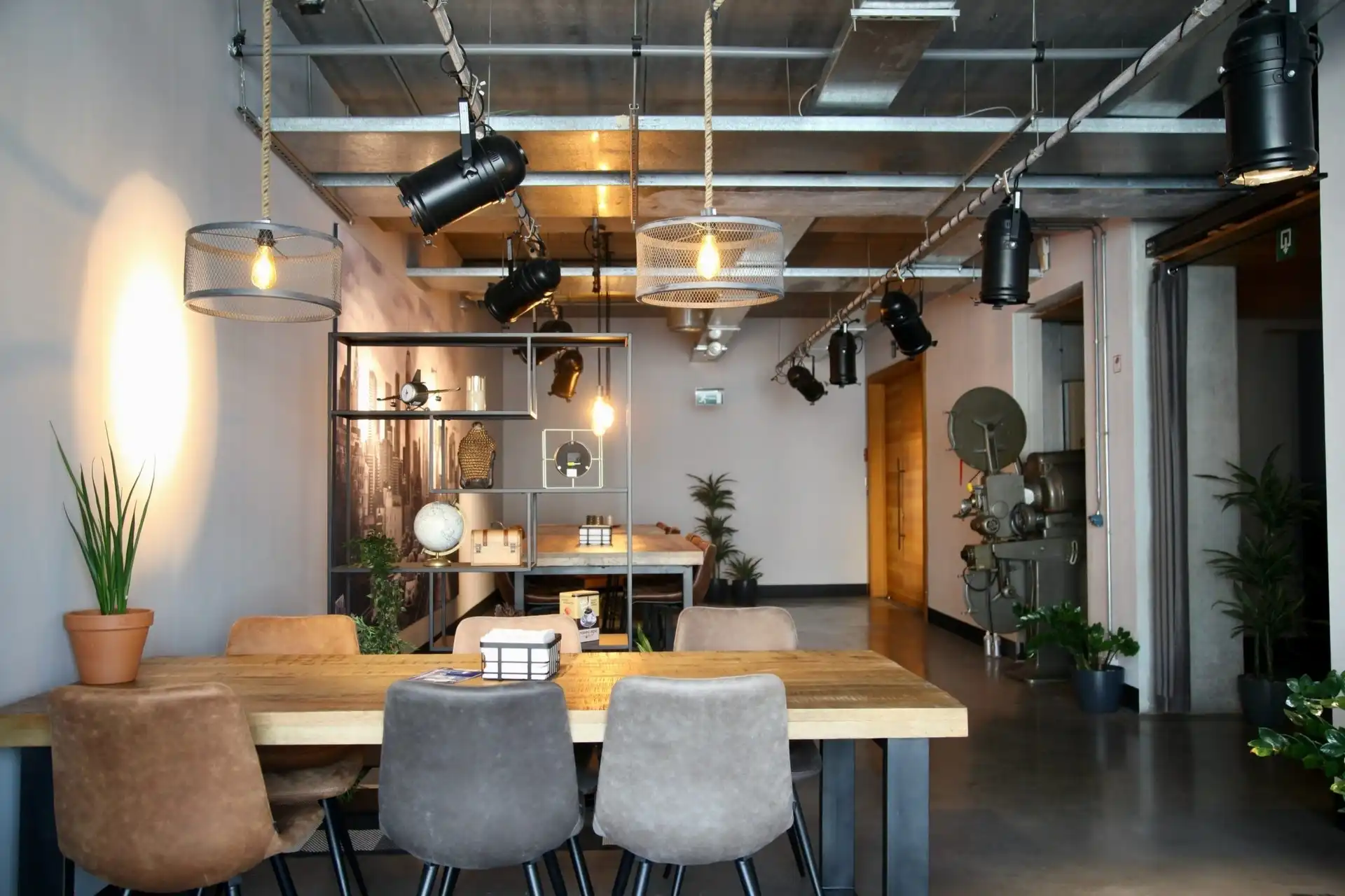 Uw werkplek op een toplocatie foto 5