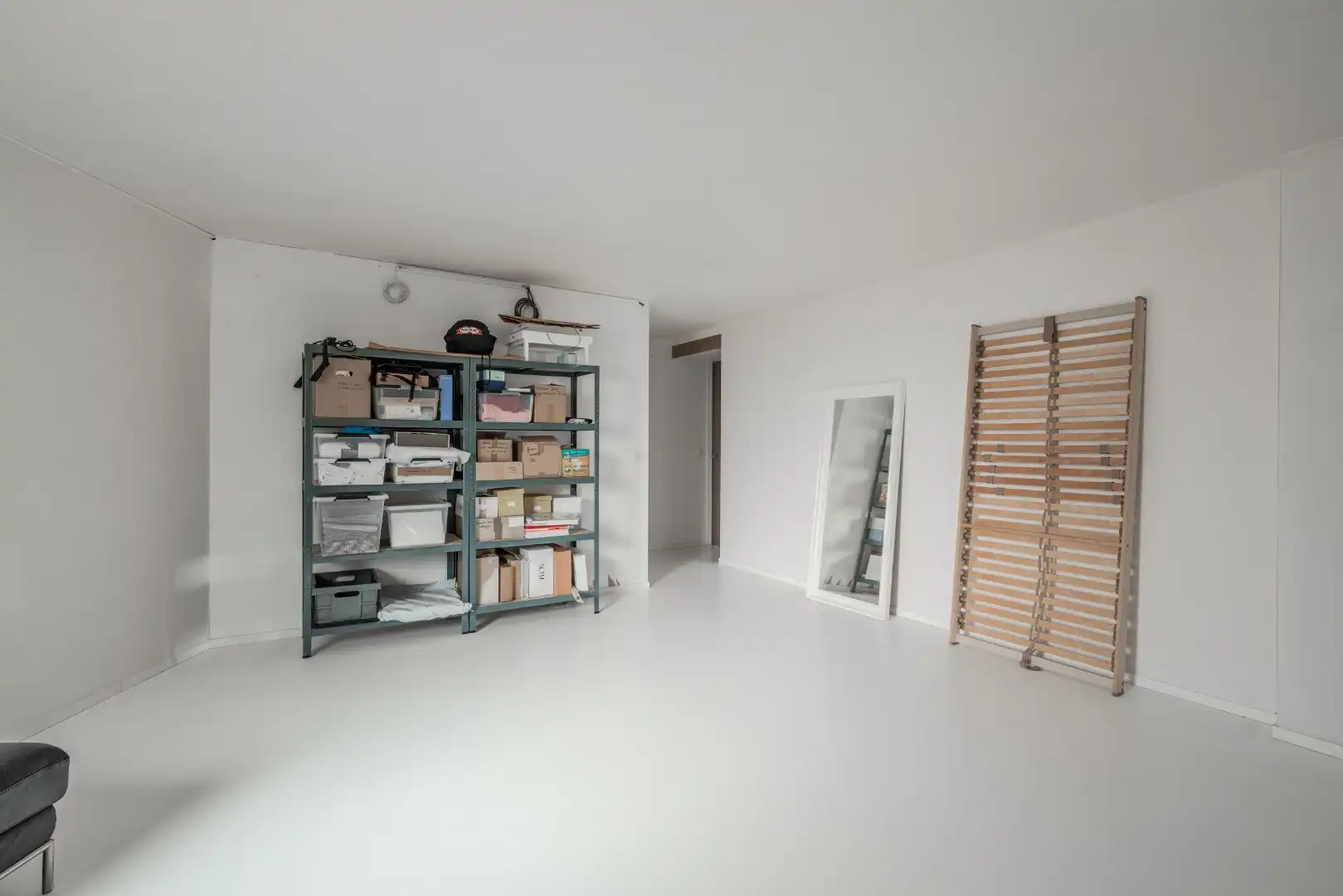 Stijlvol en instapklaar kantoor met uitstekende visibiliteit foto 17