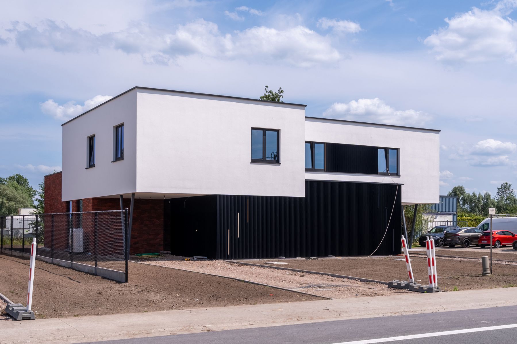 Verder af te werken nieuwbouwwoning op landelijke locatie foto 2