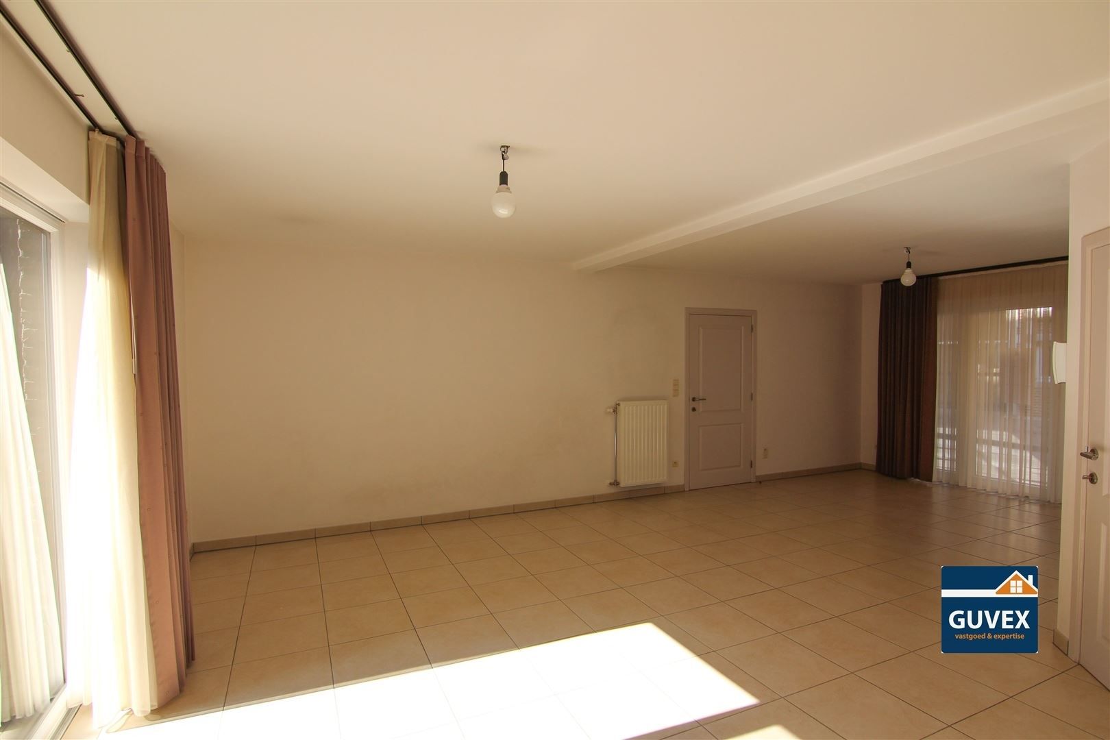 Verzorgd en ruim gelijkvloers appartement te Alken. foto 6