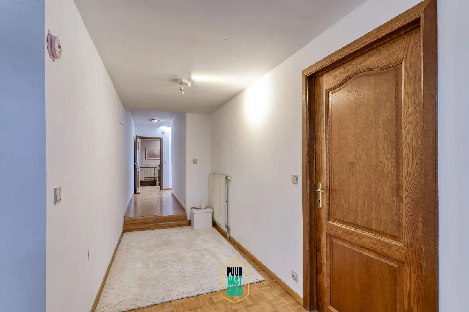 Riant appartement en studio boven grote handelsruimte  foto 10