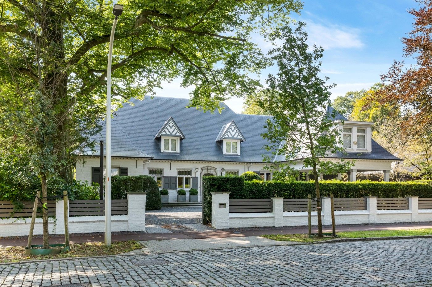 Luxueuze villa met 5 slpk., 3 badkamers, garage en zwembad op domein van 3149m² foto 73