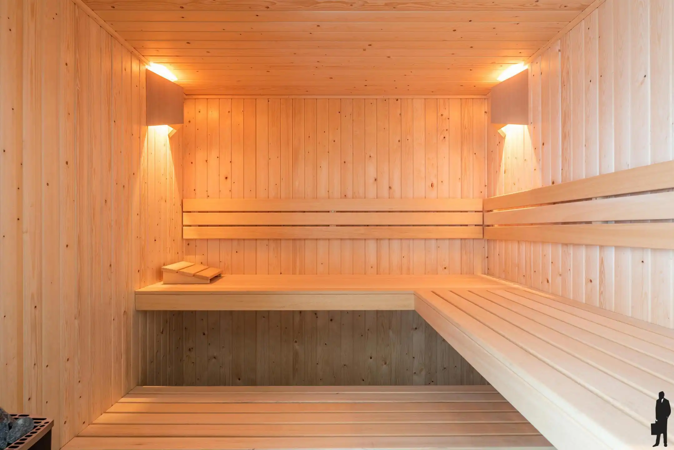 Uniek perceel met U-vorm woning, wellness én conciërgewoonst / zorgwonen en dit op ca. 2.8 hectare! foto 12