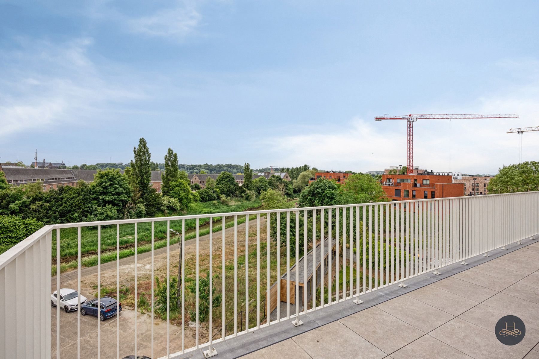 Prachtig 3 SLK dakappartement met staanplaats aan het water  foto 11