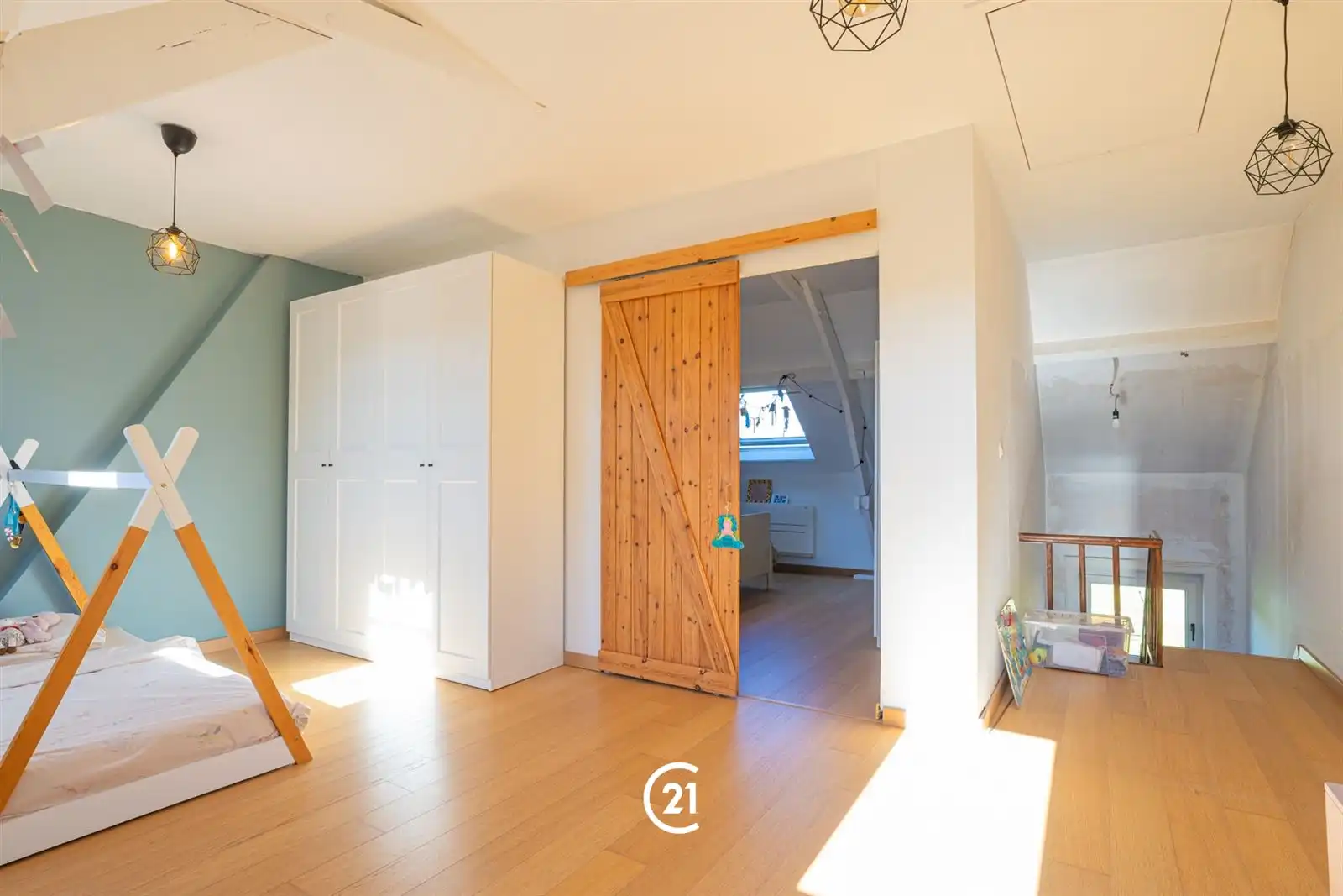 Instapklare 3gevelwoning met tuin en carport op 4are95 foto 27