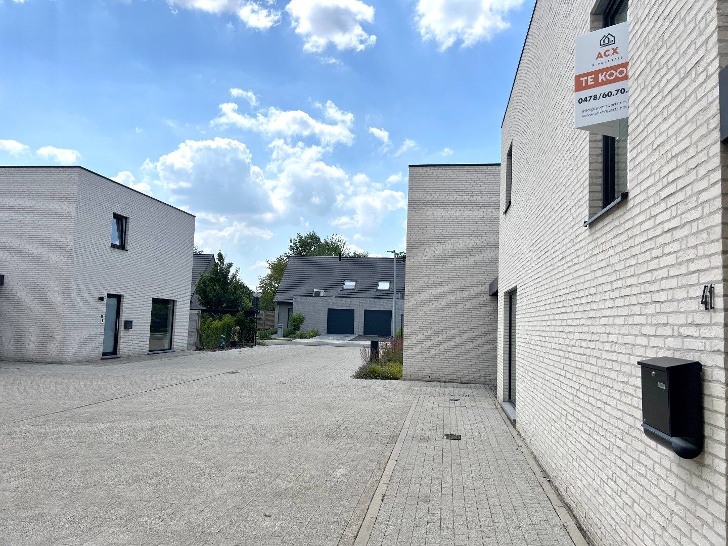 Halfopen bebouwing te koop te Deerlijk. foto 39