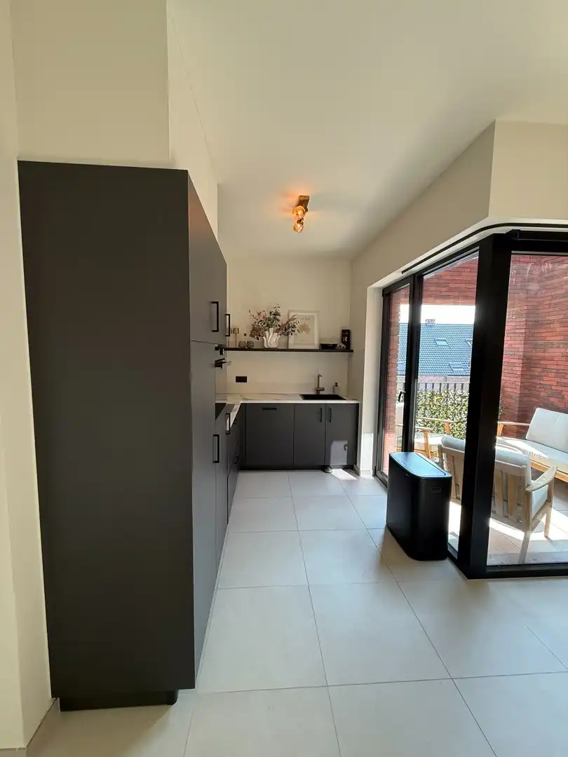 Prachtig instapklaar en energiezuinig appartement met 2 slaapkamers en terras te Pelt. foto 7