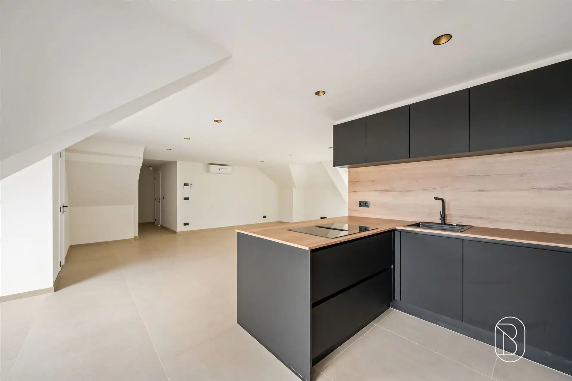 Exclusieve penthouse met twee terrassen in Rumbeke foto 2
