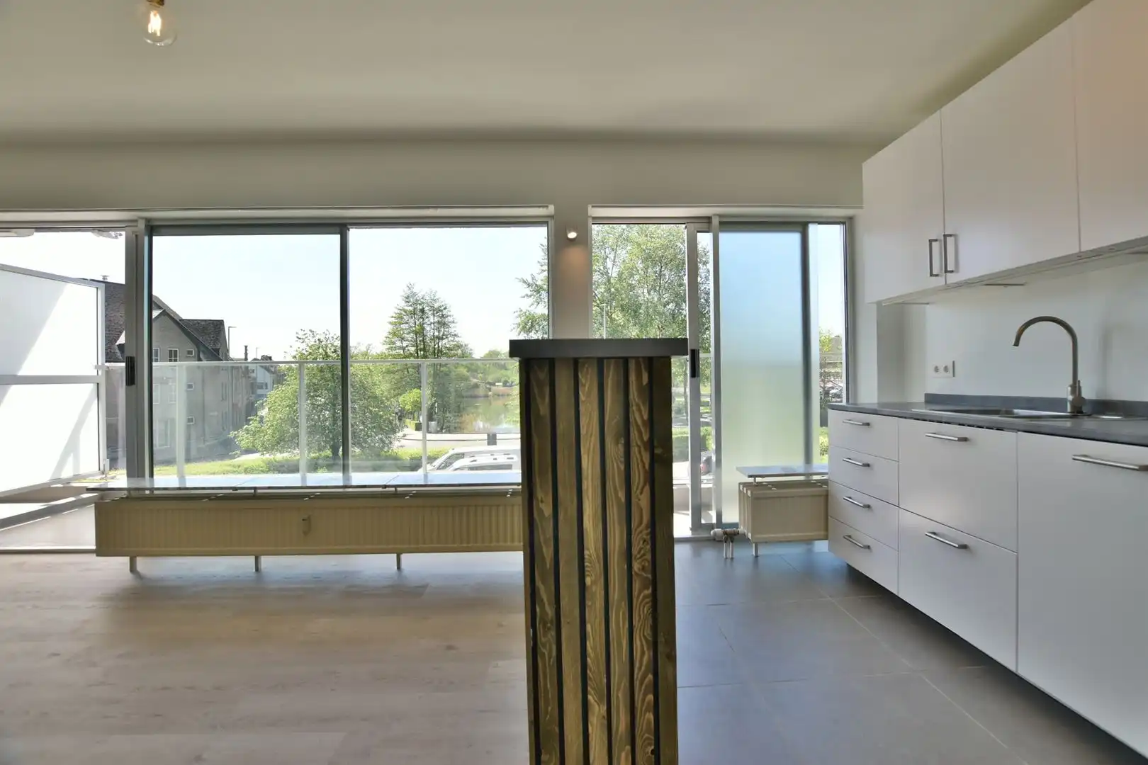 Stijlvol vernieuwd appartement met uniek zicht op de Brusselse Forten foto 7