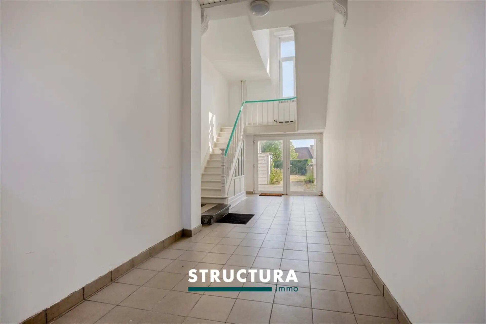 Veelzijdige woning (kangoeroewonen, wonen/werken, ...) met tuin en oprit foto 4