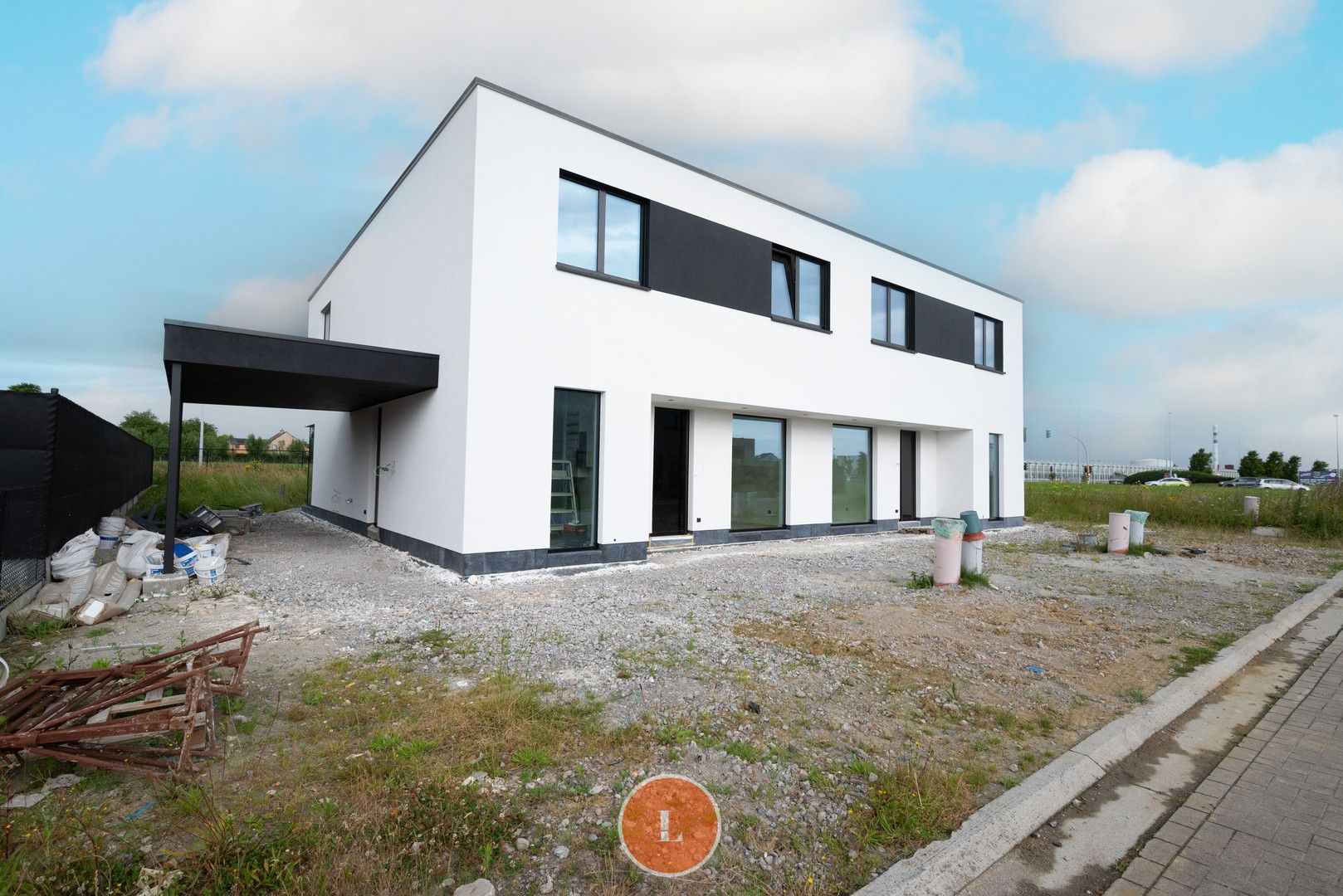 Te Koop: Luxueuze Nieuwbouwwoning in Roeselare foto 1