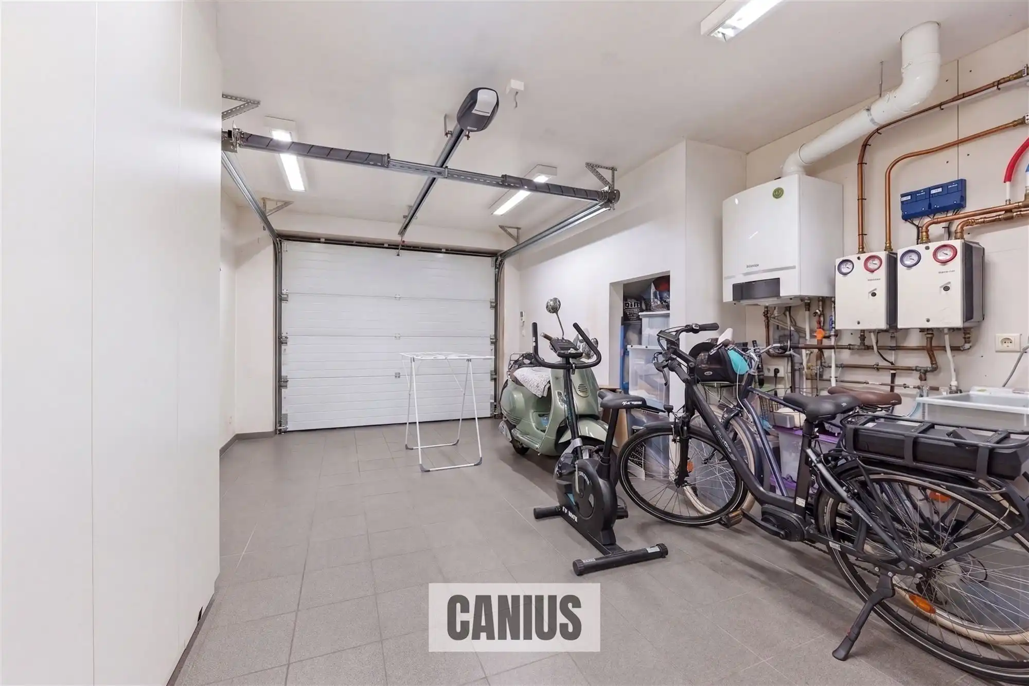 MODERNE, INSTAPKLARE WONING MET 3 SLPK EN ZUIDGERICHTE TUIN foto 25