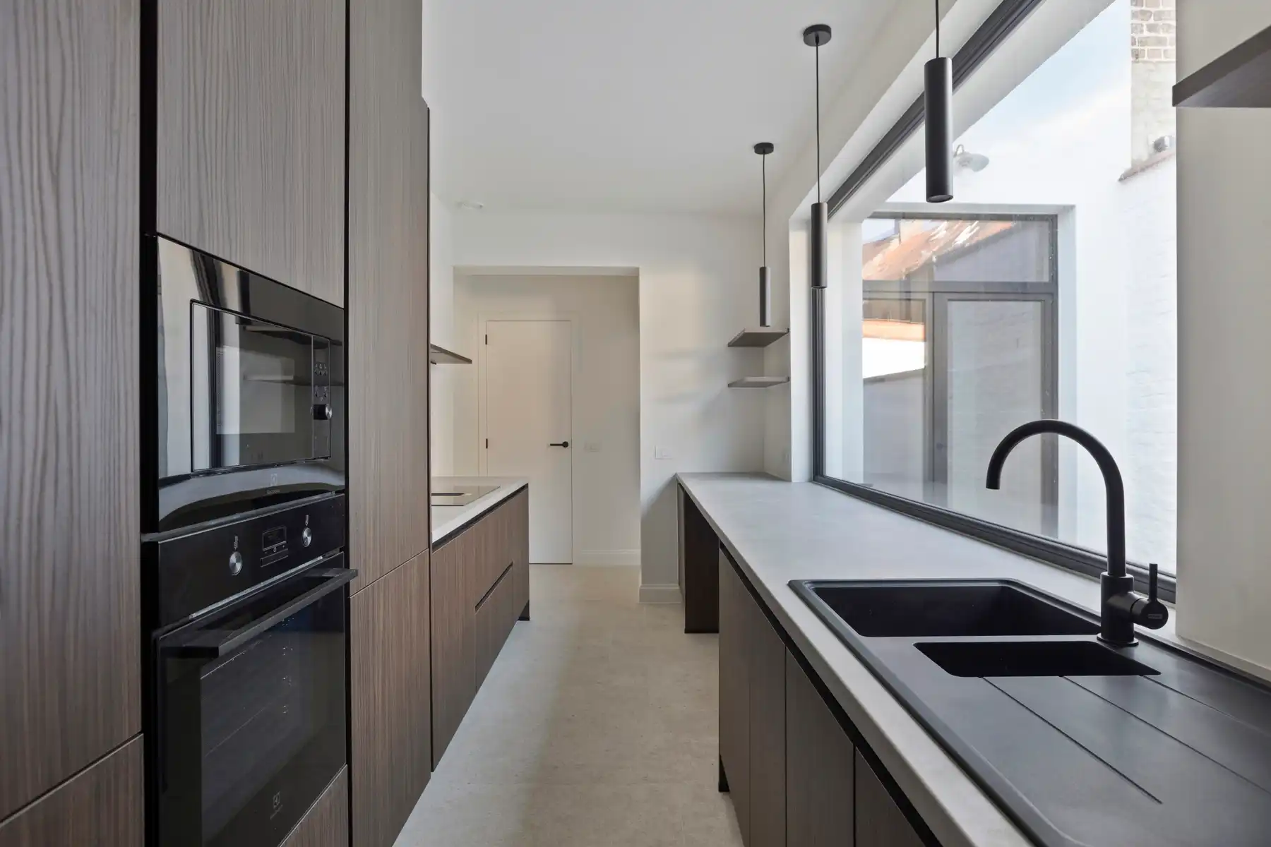 Kwalitatieve totaalrenovatie met zicht op de vesten foto 10