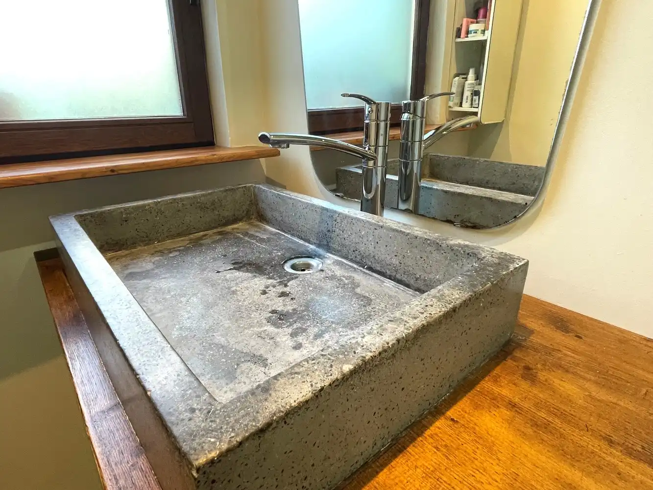 Karaktervolle gesloten woning met alle comfort foto 10