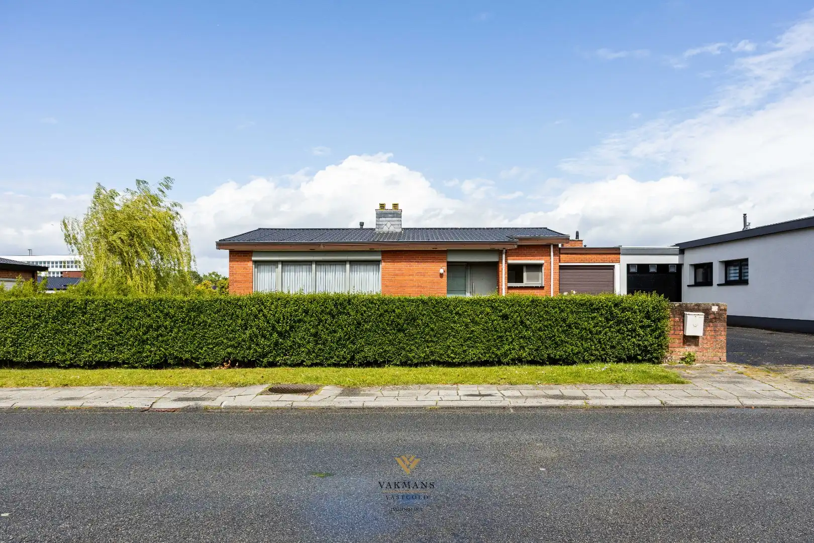 Gelijkvloerse woning met 3 slaapkamers, oprit en garage foto 6