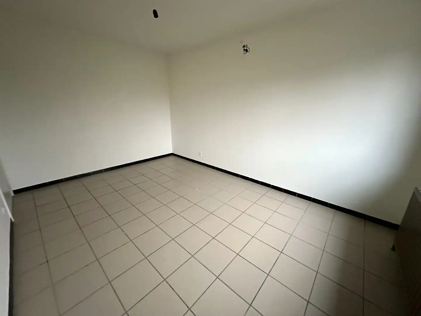 Halfopen woning met ruime tuin foto 14