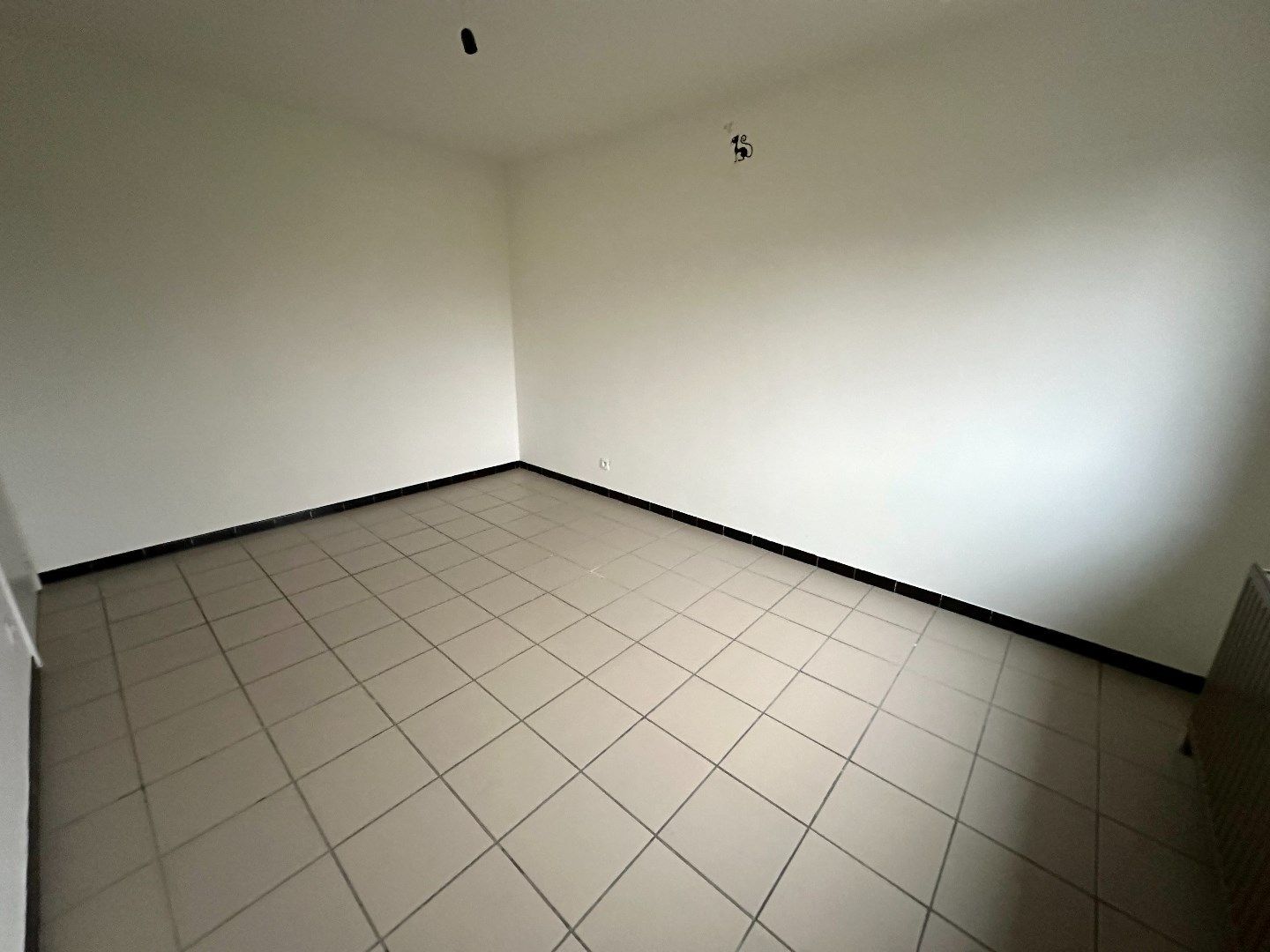 Halfopen woning met ruime tuin foto 14