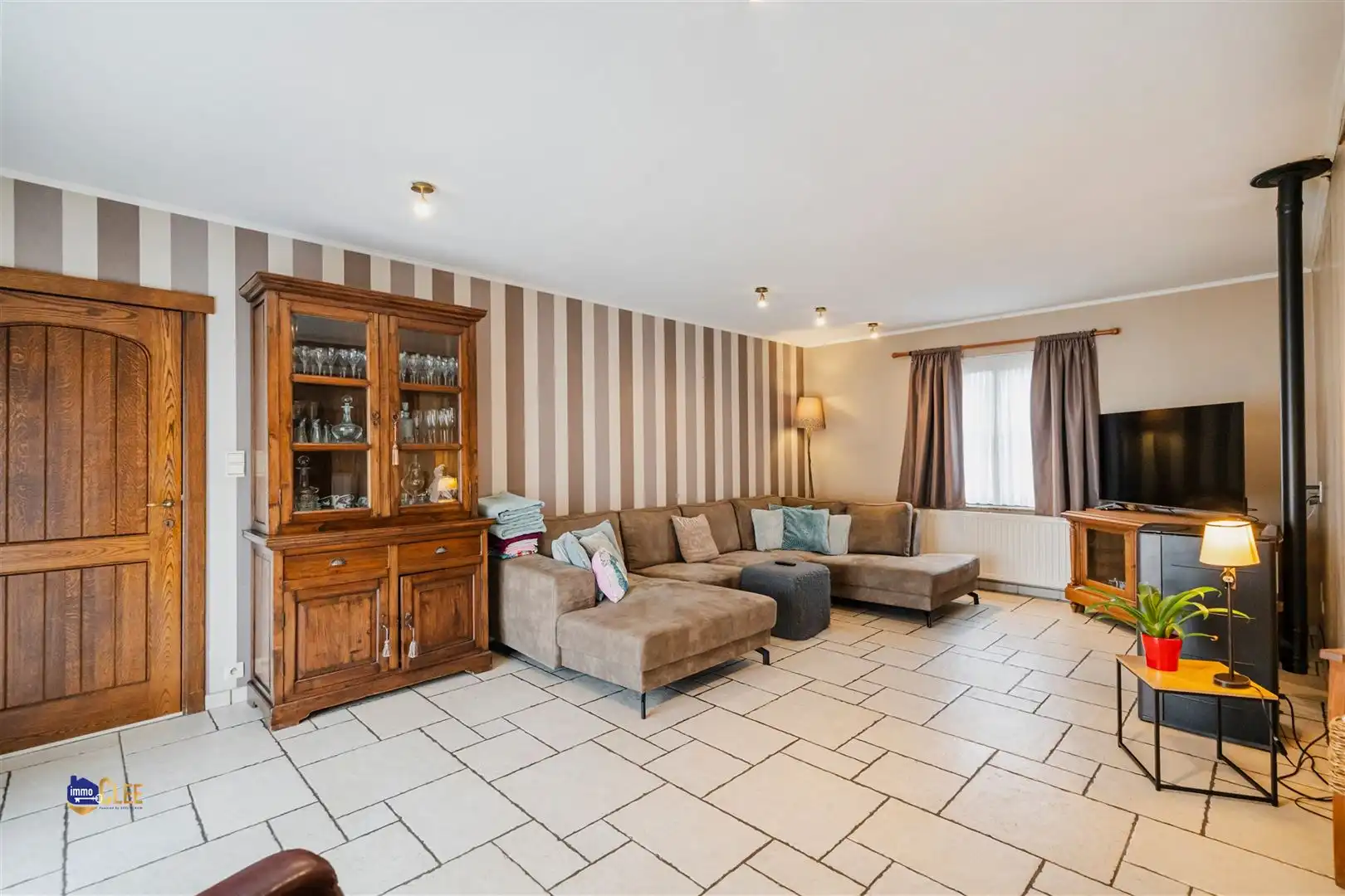 Landelijk villa met veel mogelijkheden in Zepperen foto 2