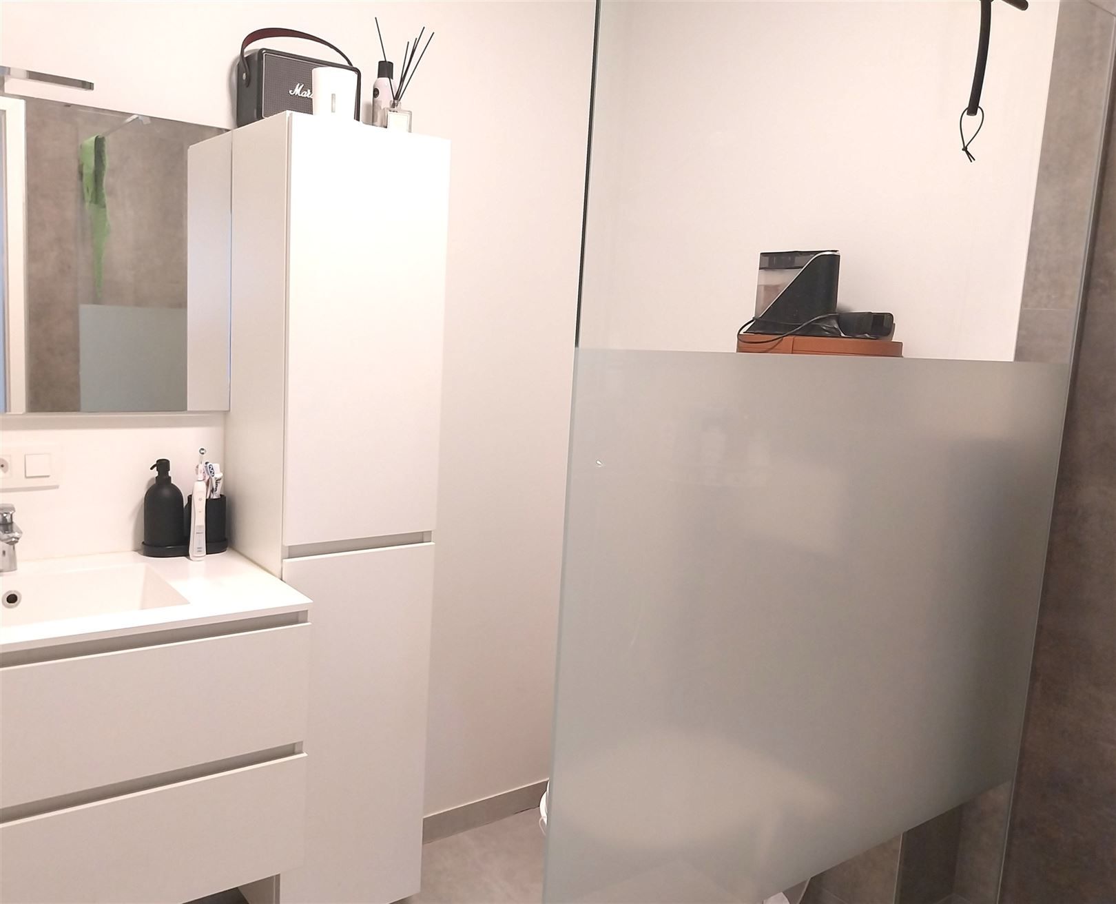 TE HUUR: recent appartement met 2 slaapkamers te Koersel! foto 13