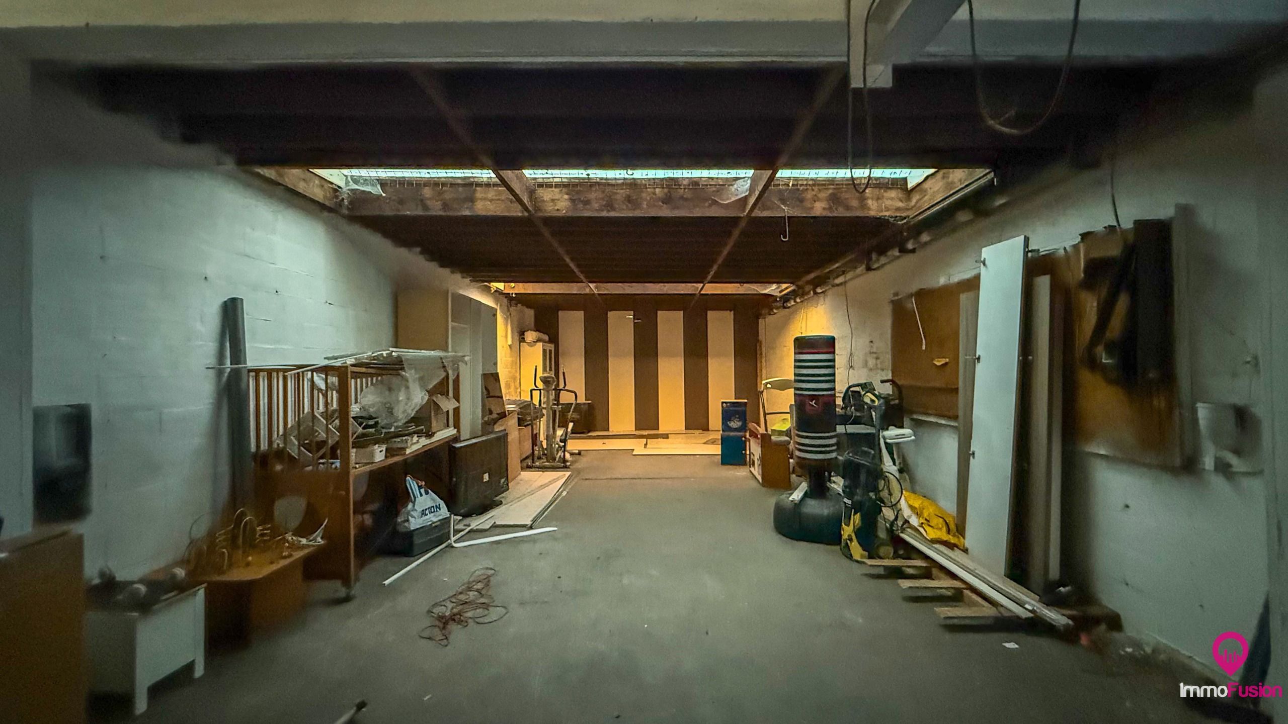 Uniek woon-werkpand met vergunde loods van 110m² en 5 slpks! foto 30