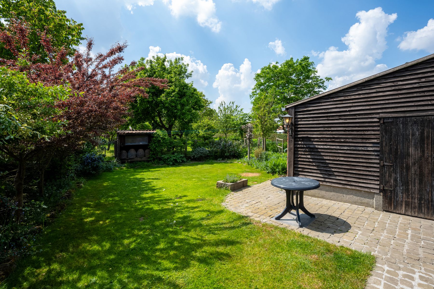 Charmante fermette op perceel van 1548m² mooie tuin + oprit! foto 2