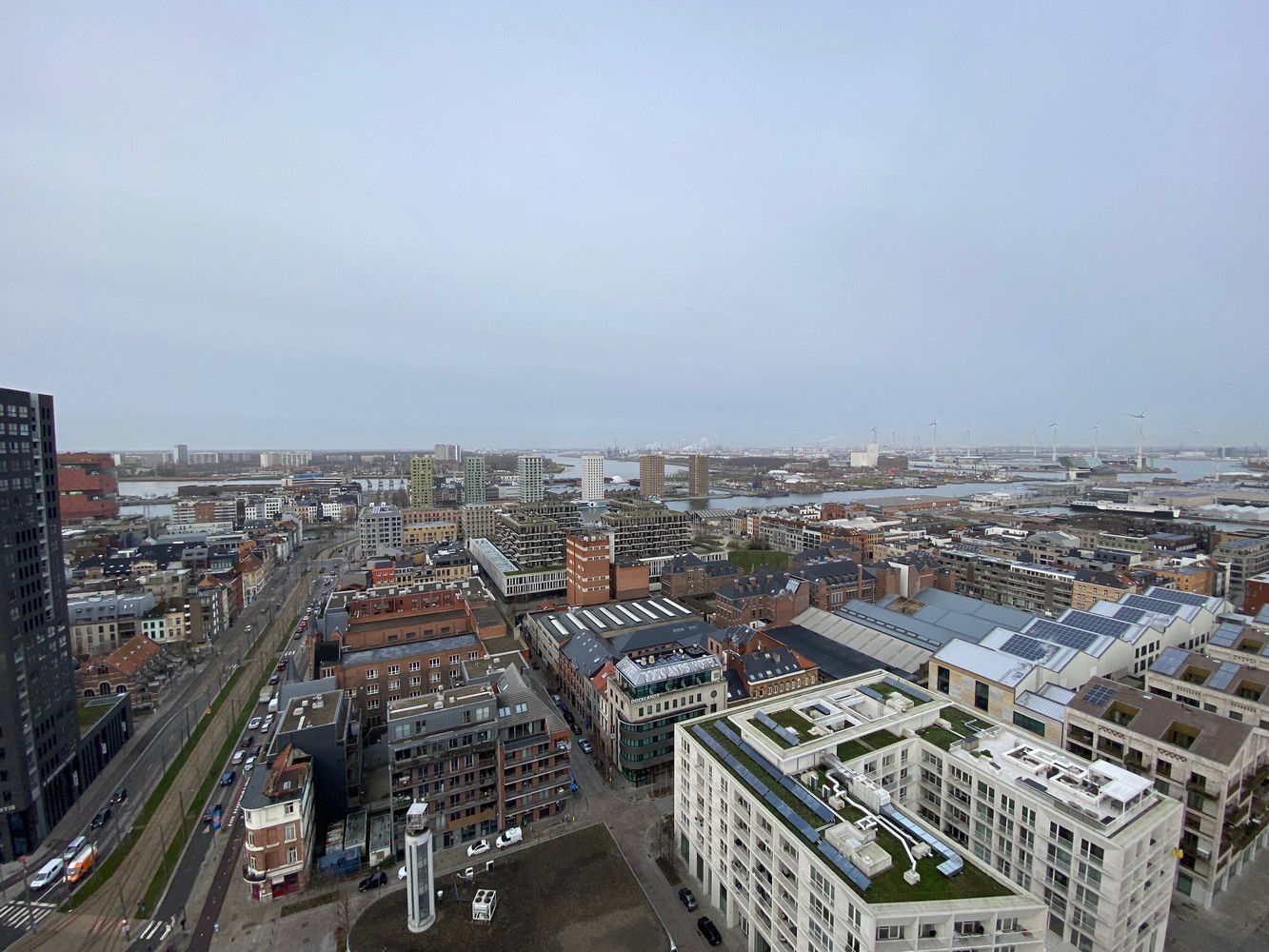 Appartement op het Eilandje met een uitzonderlijk zicht op de ganse stad foto 8