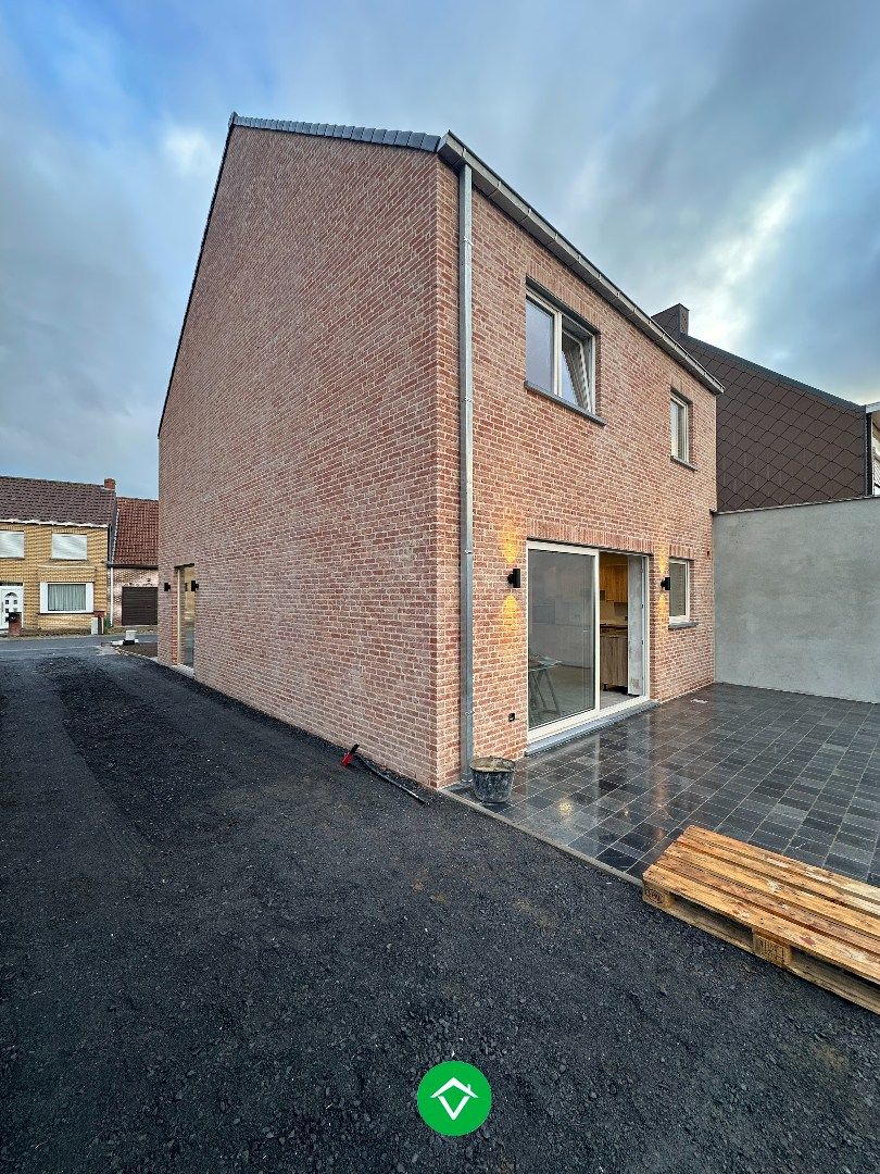 Stijlvolle halfopen nieuwbouwwoning in het landelijke Koekelare foto 23
