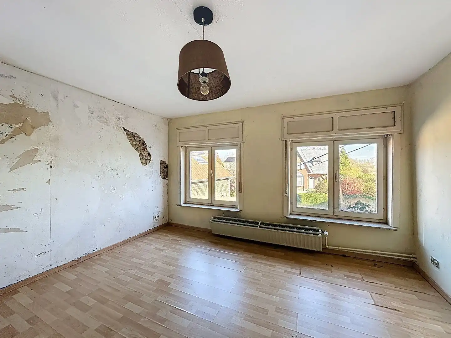 Ruime Gezinswoning met Zonnige Tuin en Renovatiepotentieel foto 15