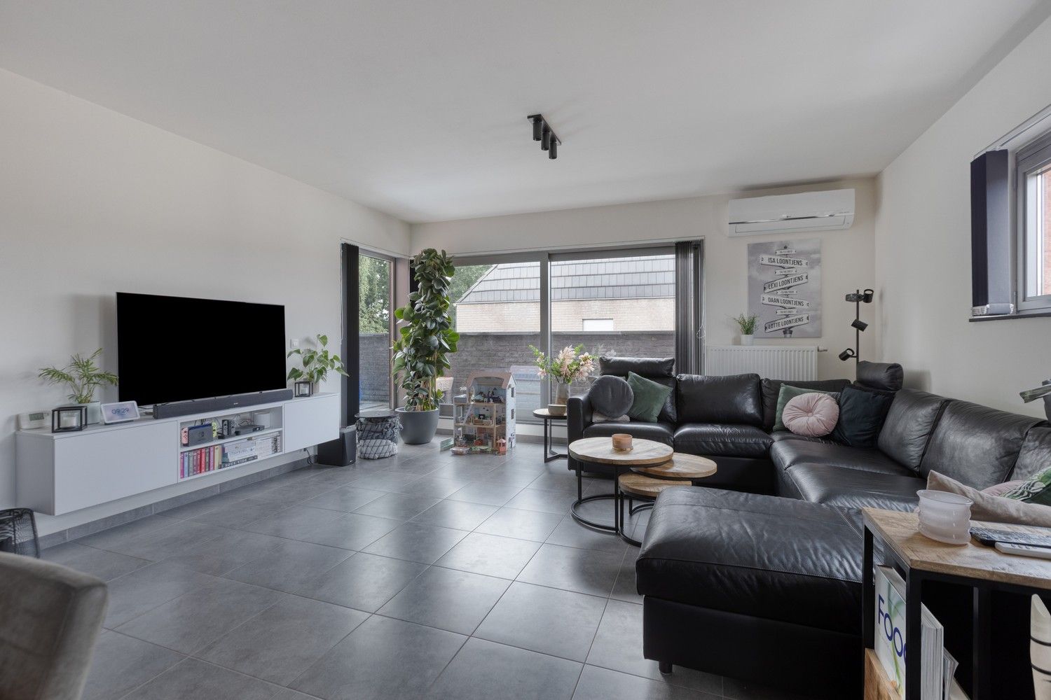 Instapklare en lichtrijke duplex met terras, garage én drie slaapkamers foto 7