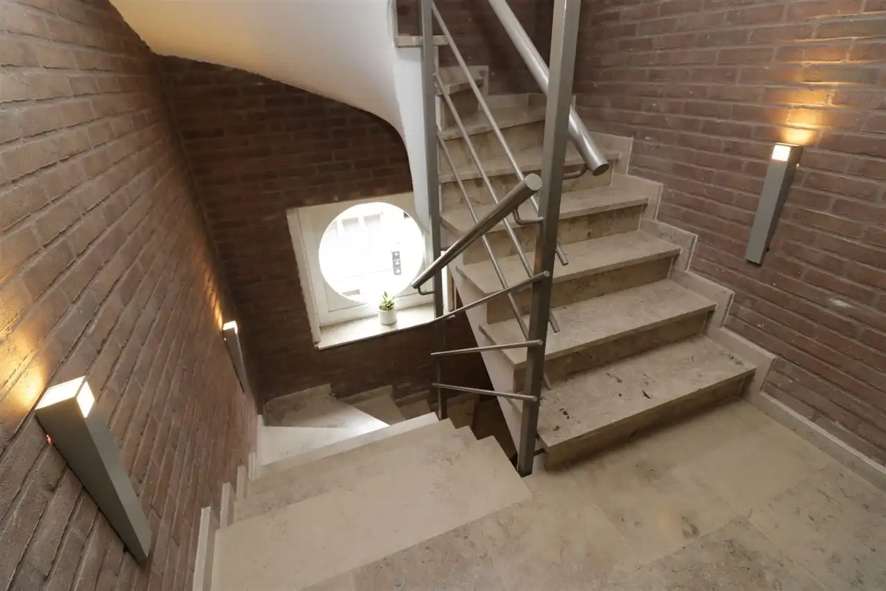 Appartement met 2 slpk., autostaanplaats en terras in centrum Aarschot foto 27