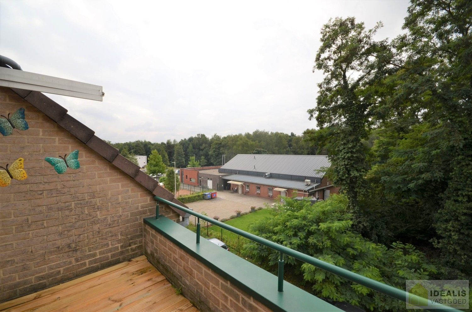 Idealis Vastgoed – Ruim duplexappartement met 4 slaapkamers in Genk op wandelafstand van Houthalen-Oost foto 10